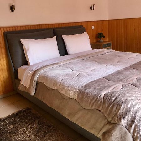 מצובון Apostolos Hotel מראה חיצוני תמונה